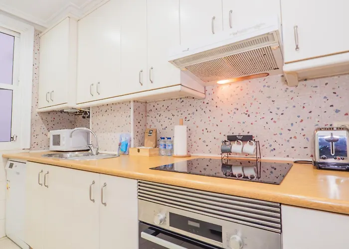 Ybh Urzaiz 33-35, 3 شقة فيجو