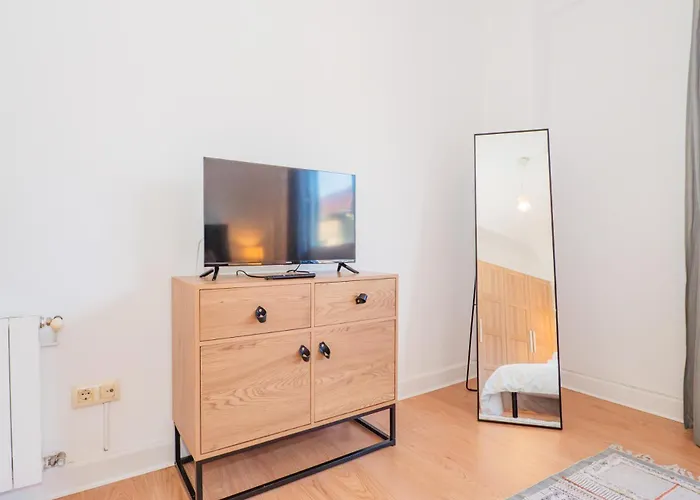 Ybh Urzaiz 33-35, 3 *