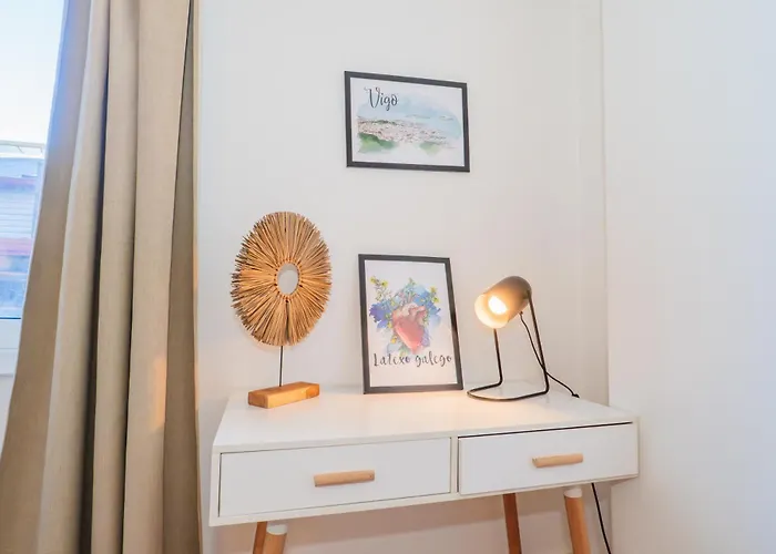 Ybh Urzaiz 33-35, 3 * Виго